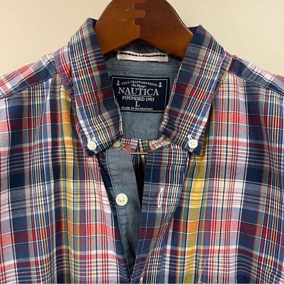 Nautica multicolored plaid cotton button down size L - Picture 2 of 5